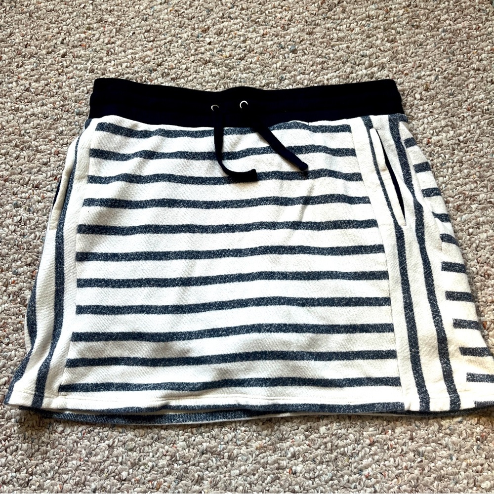 Jones New York Navy Blue White Stripe Knit Pull On Skort Skirt Womens Size Large